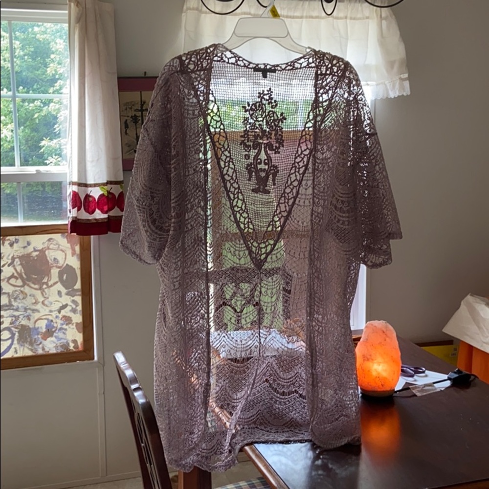 lace kimono | charlotte ruse | size L